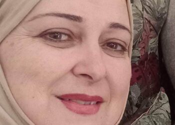 بـعـيـد عـنـي …