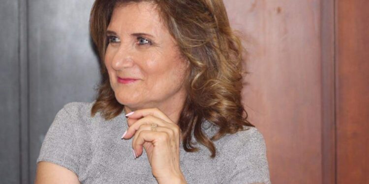 طيرُ الحريّة …