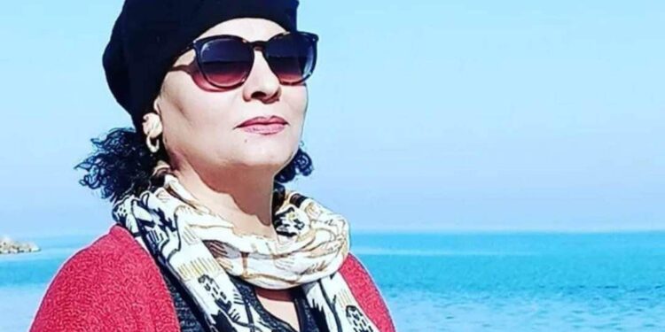 شال وشرفة …