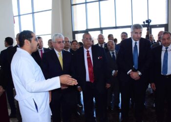 وزير التعليم العالي يزور   مستشفى شفاء الأورمان بالأقصر