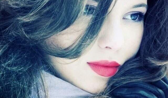 الشاعرة خديجة محمود فراج  تكتب …. الليل طويل جدا