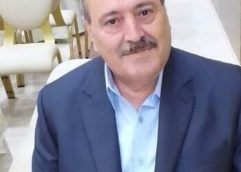 الأديب محمود البقلوطي قراءة ل قصيدة “اسجل حضوري”