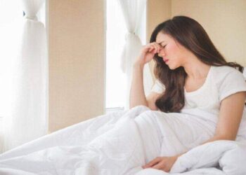 تكافح لكي تنام ليلا.. نصائح ستجعلك منتصرا