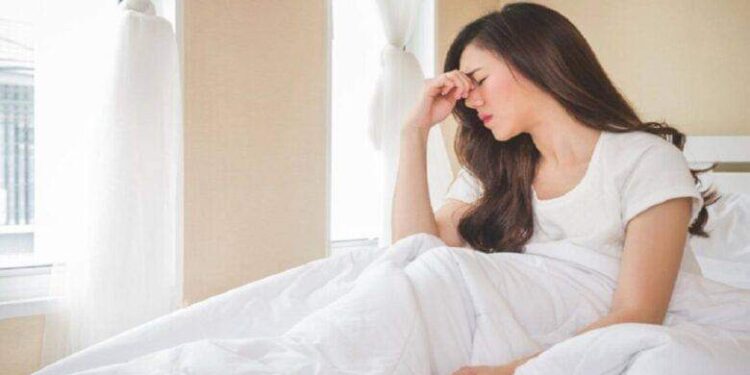 تكافح لكي تنام ليلا.. نصائح ستجعلك منتصرا