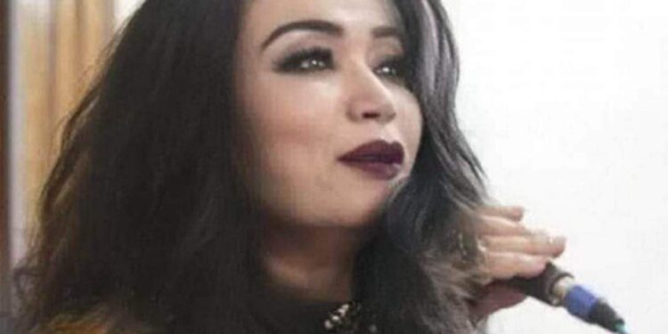 : “شاعر وقصيدة”