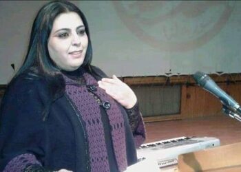 دعني أسحبُ الأرضَ …