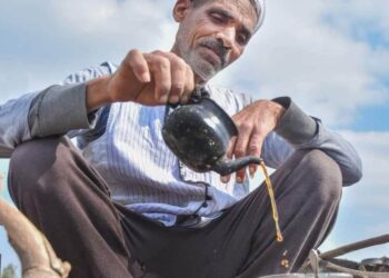 شيل وحمل كلـه دين …