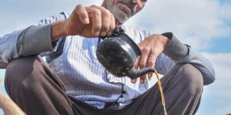 شيل وحمل كلـه دين …