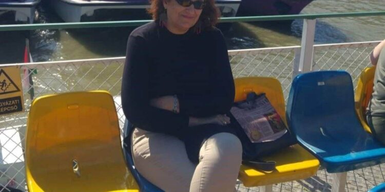 نُحِبُّ الحَيَاة …