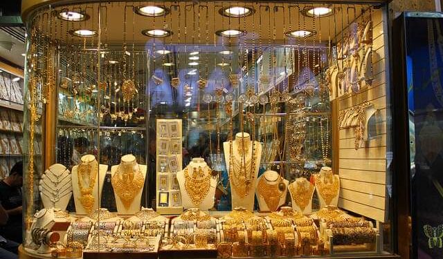 بارتفاع جديد” .. ننشر سعر جرام الذهب عيار 21