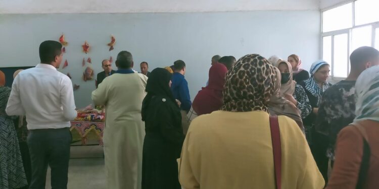 منتدى شباب ارمنت ينجح فى تنظيم معرض الحرف اليدويه بأرمنت .