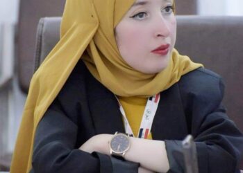 تـحـدّب الـقـلـبُ …