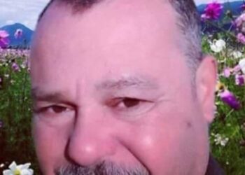 رباعية : حديث الأرض …