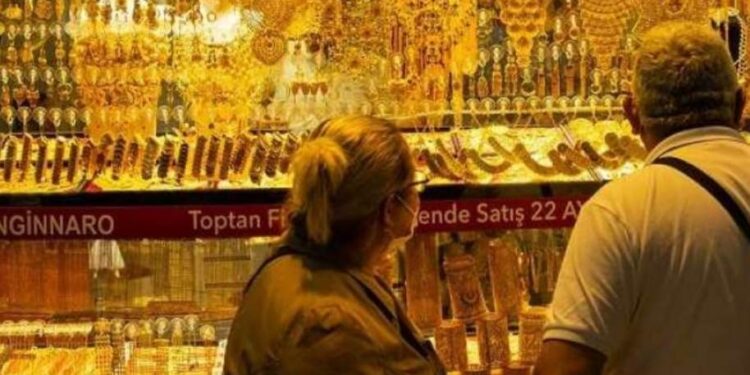 سعر قياسي لـ عيار  ٢١ . أسعار الذهب اليوم الإثنين ٦  مارس ٢٠٢٣ فى مصر