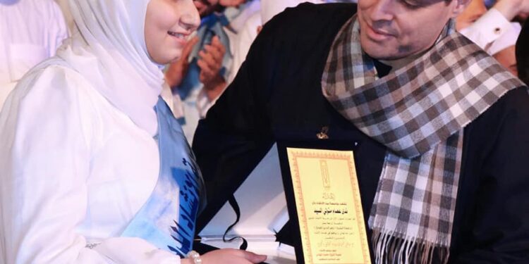 تخريج ثلاث دفعات من “مدرسة الإنشاد الديني