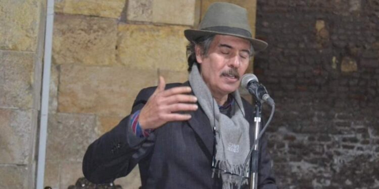 أنا صغير الظِلّ …