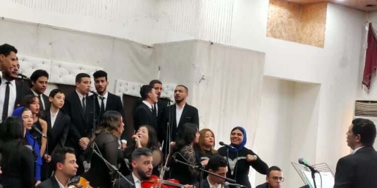 معارض فنية بالأنفوشى وبولكلى إحتفالا بعيد الأم …