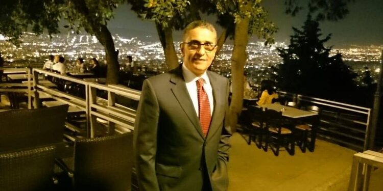 دُنيايَ تسقطُ وحدَها