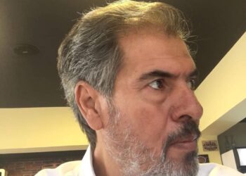 الأديب حافظ محفوظ يكتب …قصّتان قصيرتان جدّا