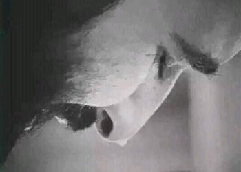 سـنـكـبـرُ يـومــاً …