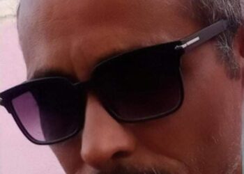 عازف الألحان …