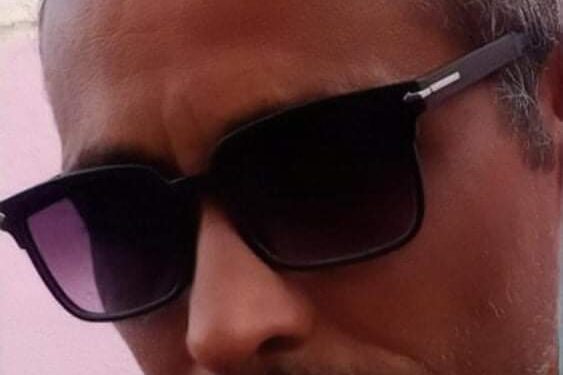 عازف الألحان …