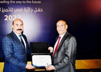 محافظ أسوان : فوز المحافظة ب ٤ جوائز يعكس نجاحها فى ملف التطوير ..