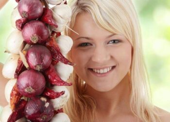 فوائد لن تصدقها لـ ” قشر البصل” و” الباشن فروت” في كريمات ترطيب البشرة