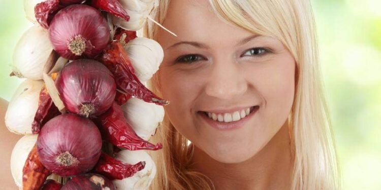 فوائد لن تصدقها لـ ” قشر البصل” و” الباشن فروت” في كريمات ترطيب البشرة