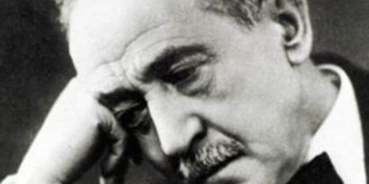 الأديبة شروق لطيف تكتب … أمير الشعراء