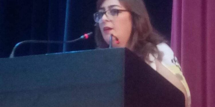 أصابعك المقضومة …