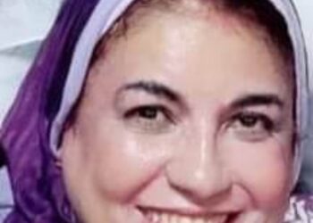 باعمل من خيالى كافيه …