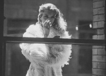 سيدة التخلي”