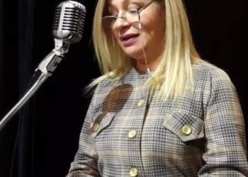 لقد سلمتك كل الكلمات التي كنت أدين بها لك …