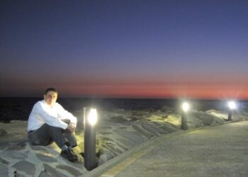 هاتِ اليقينَ مع الشكوكِ