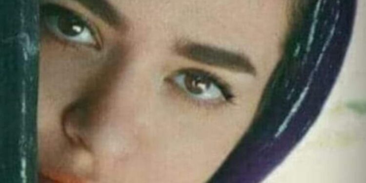 يامسافر برة الأيام خدني معاك …