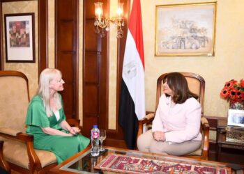 وزيرة الهجرة تلتقي سفيرة أيرلندا بالقاهرة