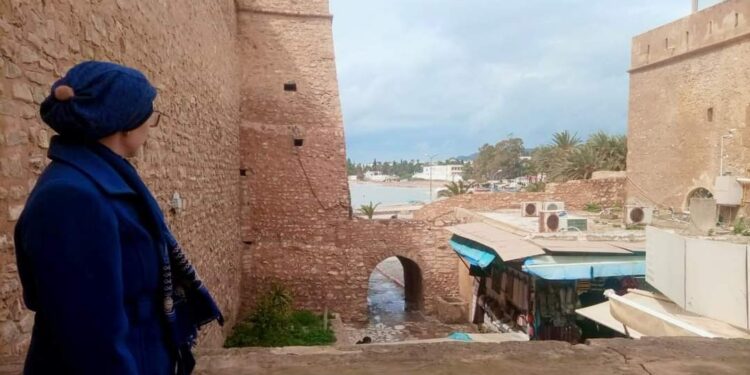 يا زارعا فوق المدائن غربتي …