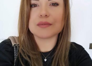 « وردة جورية » للشاعرة هنادى حجازى …