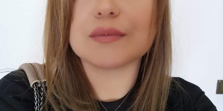 « وردة جورية » للشاعرة هنادى حجازى …