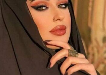 شذرات من عاطفة متوقّدة بالذكاء …