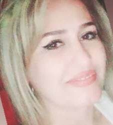 تريثي قليلا أيتها اللحظة ما أجملك