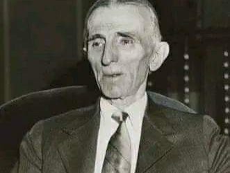 مـــــــن هـــو  … ؟!