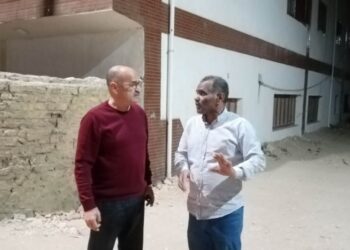  العميد عادل شرشر فى جولة لمتابعة قرى مركز أرمنت فى  أول يوم عمل له.