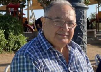 هل أعذب الشعر أكذبُه ؟