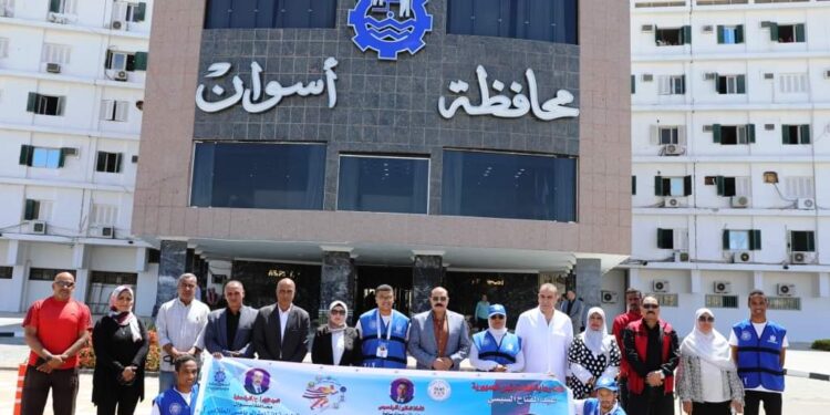 محافظ أسوان يعطى إشارة البدء لإنطلاق النسخة الرابعة من أولمبياد المحافظات الحدودية