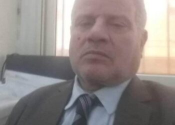 يلوم الشعر …