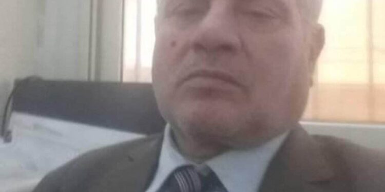 يلوم الشعر …