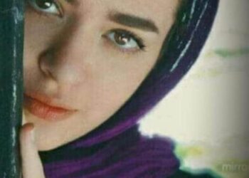 من جنون الحب انى …