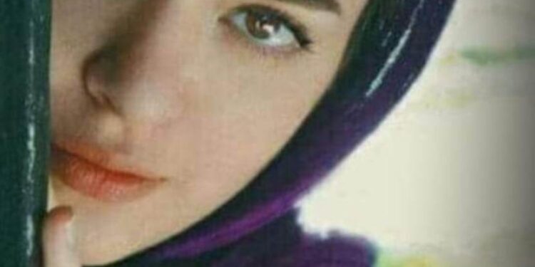 من جنون الحب انى …